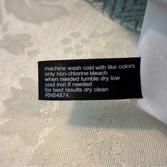 NWT  The Limited Pencil Skirt, Size 6 - Picture 11 of 12